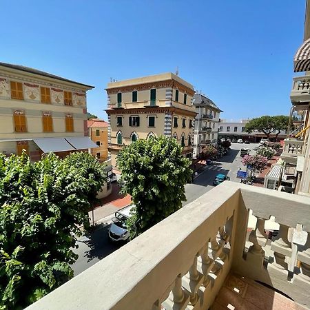 Big Wave Apartment - Levanto, 5 Terre Eksteriør billede