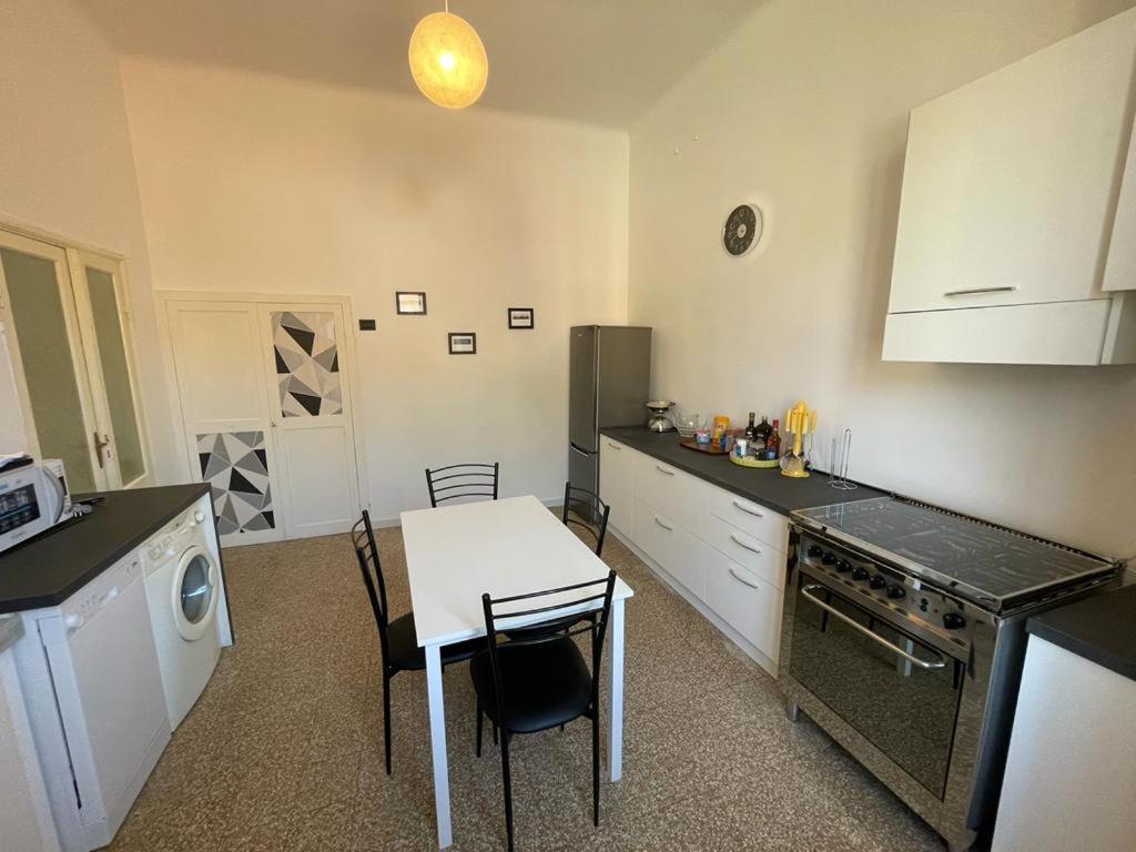 Big Wave Apartment - Levanto, 5 Terre Eksteriør billede